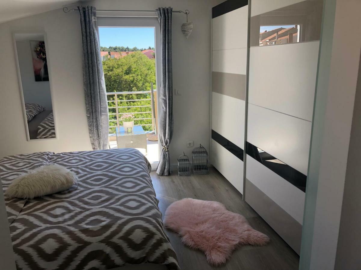 Apartman Gabriel Zadar Apartamento Exterior foto